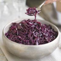 Sticky spiced red cabbage image