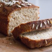 Whole-wheat Sunflower Seed and Honey Bread_image