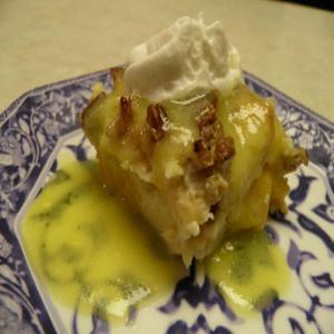 PEACH BREAD PUDDING WITH SOUTHERN COMFORT SAUCE image