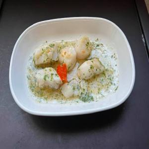 Scallops in Thai Seafood Sauce image