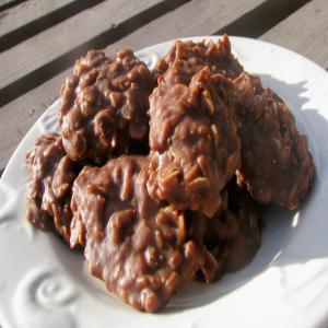 Microwave No-Bake Chocolate Oatmeal Cookies image