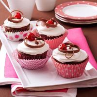 Chocolate Cherry Cupcakes_image