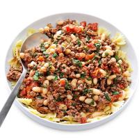 Garlicky Beef & Tomatoes with Pasta image