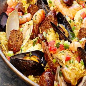 Chicken and Seafood Paella_image
