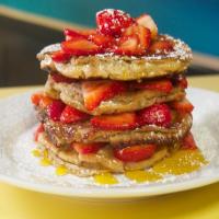 Gluten-Free Strawberry Banana Pancakes_image