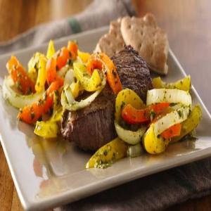 Steak and Peppers in Chimichurri Sauce_image