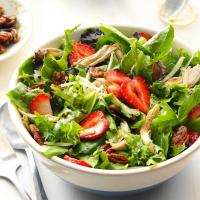 Strawberry-Chicken Salad with Buttered Pecans_image