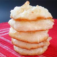 Quick and Easy Coconut Macaroons image