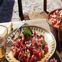 Tomato and Bread Salad with Red Onion_image
