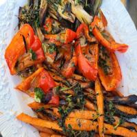 Grilled Herb Vinaigrette with Grilled Vegetables_image