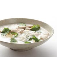 Gluten-Free Coconut-Lime Chicken Noodle Soup_image