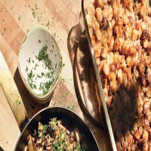 Sourdough Stuffing with Sausage, Apples, and Golden Raisins_image