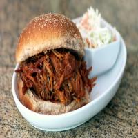 Slow Cooker Pulled Pork Barbecue Sandwiches_image