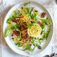 Goat's cheese, pear & candied pecan salad image