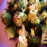 Roasted Broccoli With Garlic and Red Pepper_image
