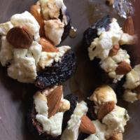 Elegant Fig Appetizers with Goat Cheese and Almonds image