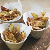 Roasted Fingerling Potato Crisps with Shallots and Rosemary_image