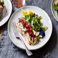Salmon fillets with herbs and red pepper_image