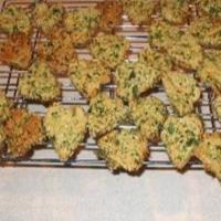 Parsley and Carrot Dog Biscuits_image