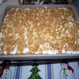 Chewy Peanut-Marshmallow Bars_image