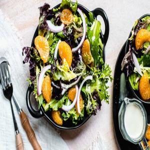 Tossed Salad With Mandarin Oranges image
