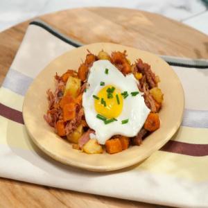 Freezer Fry-Up with Sunny Side-Up Eggs_image