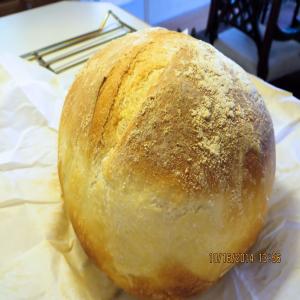 Crusty Homemade Bread - With Variations_image