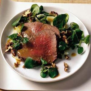 Poached beef fillet with watercress & walnut salad_image