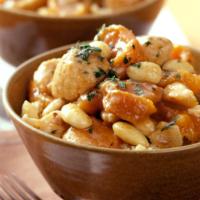 Chicken Tagine with Apricots and Almonds_image