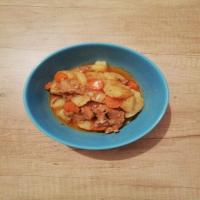 Chicken paprikash recipe with potatoes_image