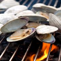 Grilled Clams With Lemon-Cayenne Butter image