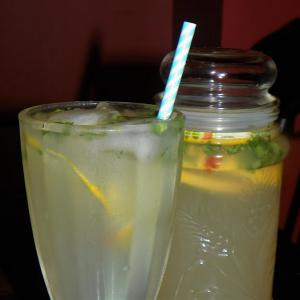 Portuguese Lemonade image