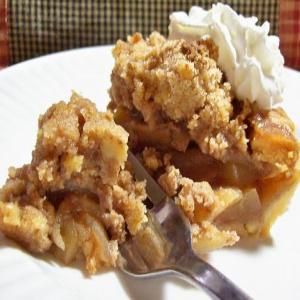 Pennsylvania Dutch Apple Crumb Pie_image