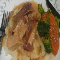 Hot Toddy Chicken With Pancetta and Garlic Mashed Potatoes_image