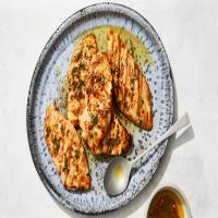 Grilled Chicken Breasts with Lemon-Thyme Sauce_image