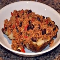 Tex-Mex Baked Potatoes With Chili_image