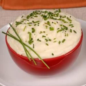 Roasted Garlic Mashed Potatoes with Chives_image