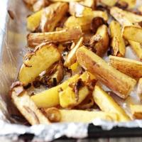 Chunky chips with caramelised onion & garlic image