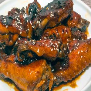 Poultry Essentials: Apricot Sticky Wings_image