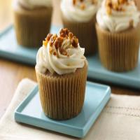 Gluten-Free Apple Spice Cupcakes with Maple Cream Cheese Frosting and Candied Walnuts_image