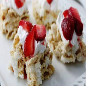 Strawberry Shortcake Chex Treats_image