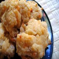 Red Lobster Cheese Biscuits image
