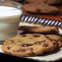 Big Soft and Chewy Chocolate Chip Cookies_image
