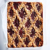 Linzer Crumble Pie with Cranberry-Raspberry Jam image
