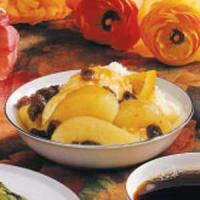 Pears in Spiced Raisin Sauce_image