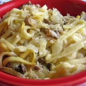 Polish Noodles and Sauerkraut Recipe - Kluski z Kwasna Kapusta_image