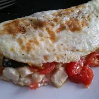 Spinach, Tomato, and Feta Egg White Omelette image