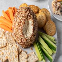 Festive Party Cheese Ball With Pecans_image