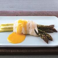 Sole-Wrapped Asparagus with Tangerine Beurre Blanc_image