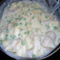 Creamed Potatoes and Pea's_image